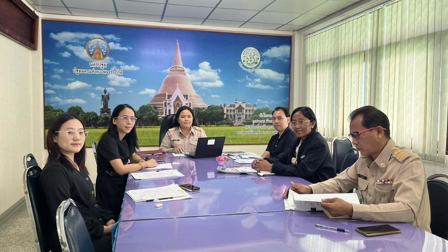 title - ส.ป.ก.นครปฐม ประชุมเร่งรัดและติดตาม ผลการดำเนินงานและผลการใช้จ่ายงบประมาณของสำนักงานการปฏิรูปที่ดินจังหวัดนครปฐม